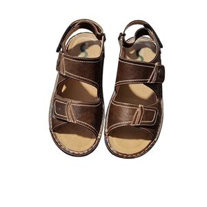 Free with purchase Chic Brown Leather Sandals for Women
